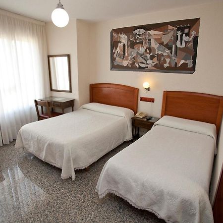 Hostal San Miguel Ponferrada Εξωτερικό φωτογραφία